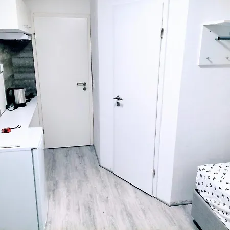 Studios Accommodation *